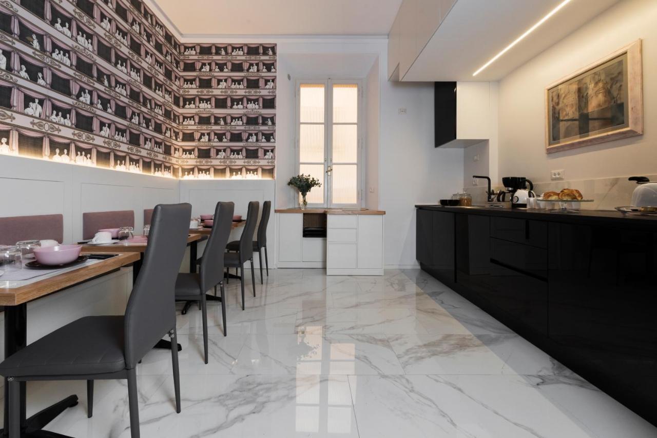 Cavour Suites Guest House Рим Экстерьер фото