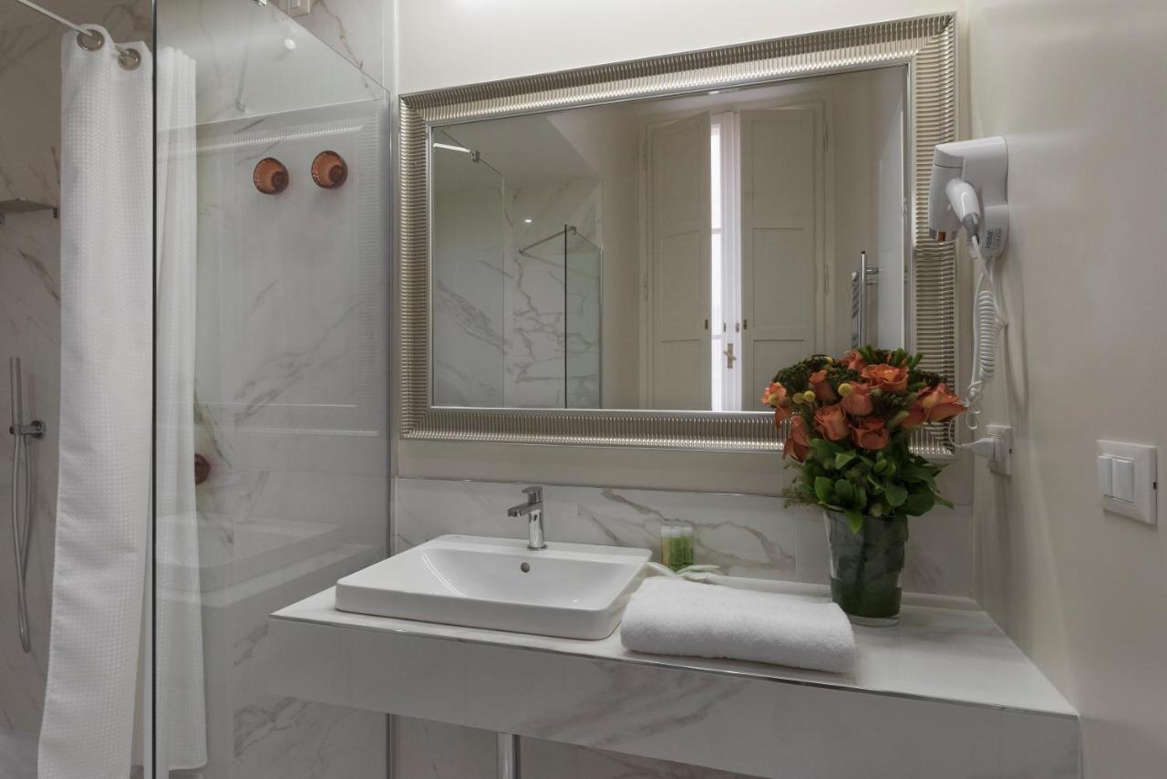 Cavour Suites Guest House Рим Экстерьер фото